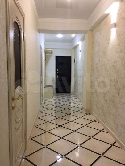 2-к. квартира, 75 м², 8/9 эт.