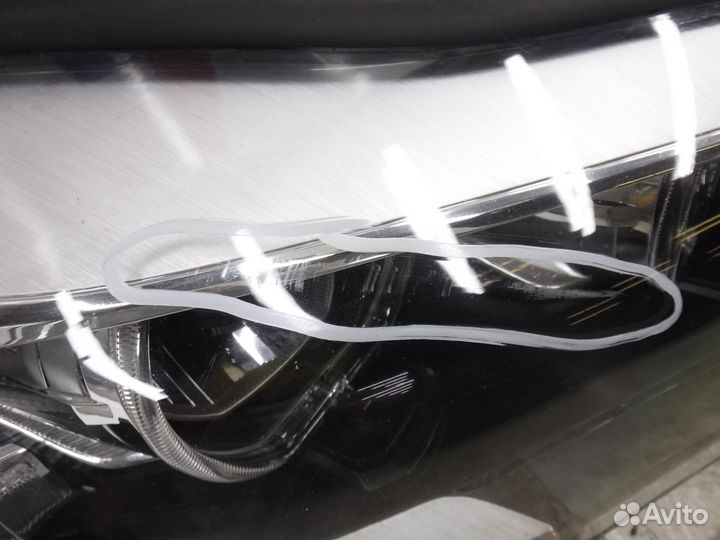 Фара правая BMW 7-Series