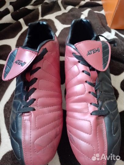 Футбольный бутсы