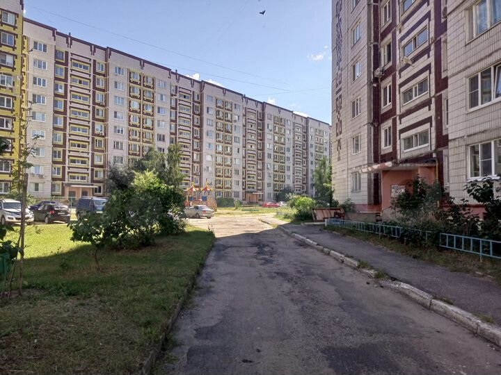 3-к. квартира, 64 м², 1/9 эт.