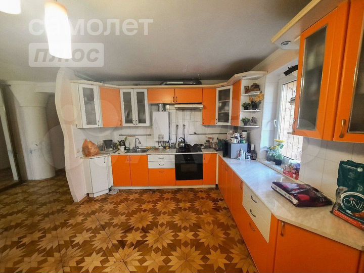 4-к. квартира, 135 м², 3/5 эт.