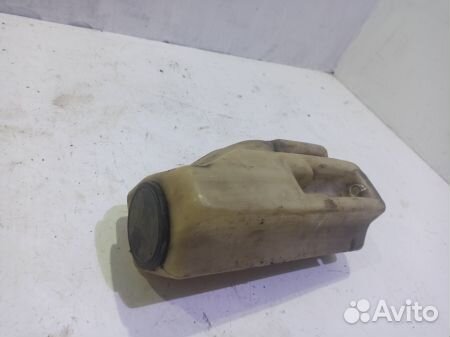 Бачок омывателя Мерседес