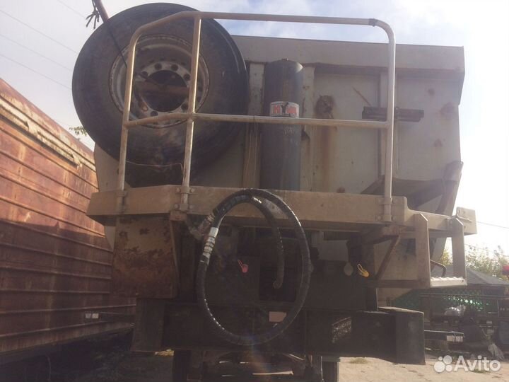 Полуприцеп самосвальный Grunwald 9453-0000011-50, 2013