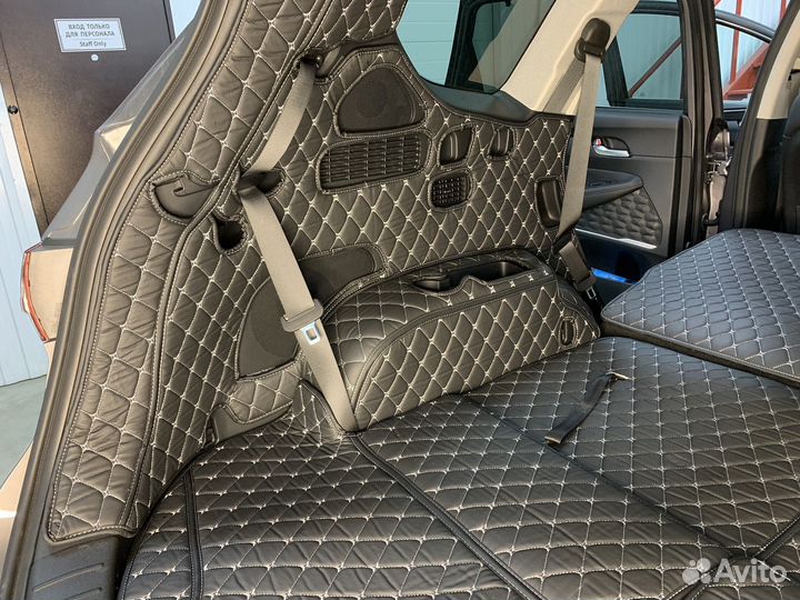 3d Коврики в багажник Isuzu Midi