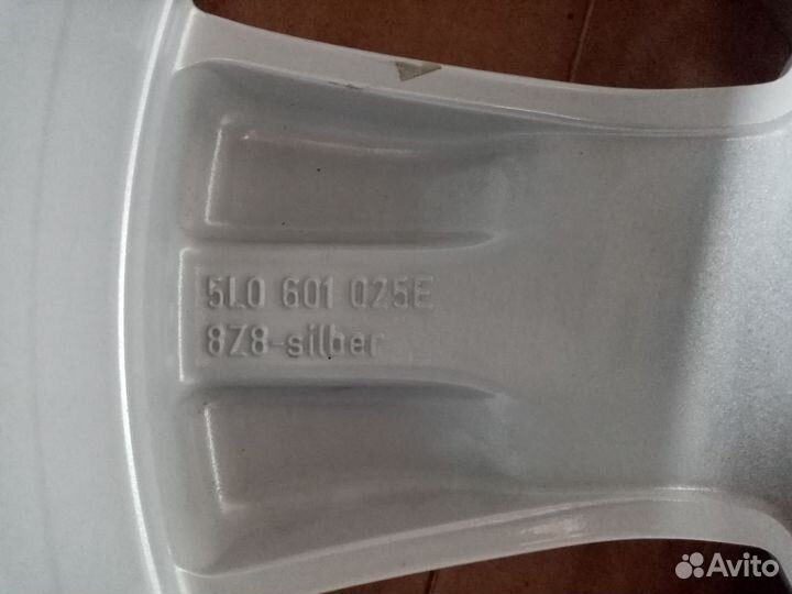 Диск R16 Skoda Yeti оригинал новый