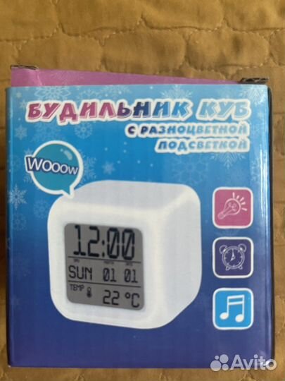 Электронный будильник с комнатным термометром