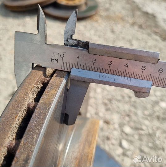 Тормозной диск Skoda Octavia A5