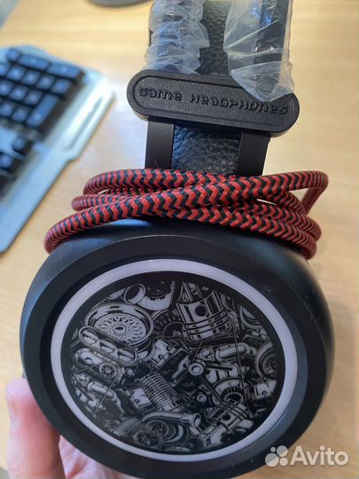 Игровая клавиатура, наушники