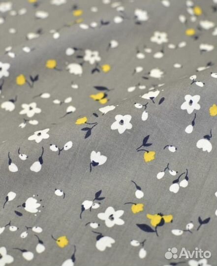 Ткань хлопок в мелкий цветочек отрез