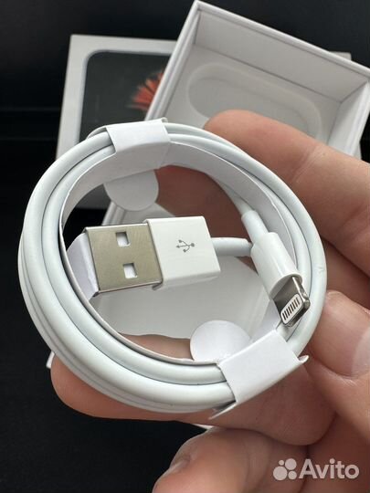 Зарядка,оригинальный кабель для iPhone (Lightning)