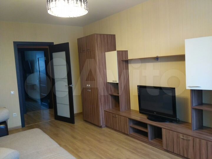 2-к. квартира, 58 м², 6/10 эт.