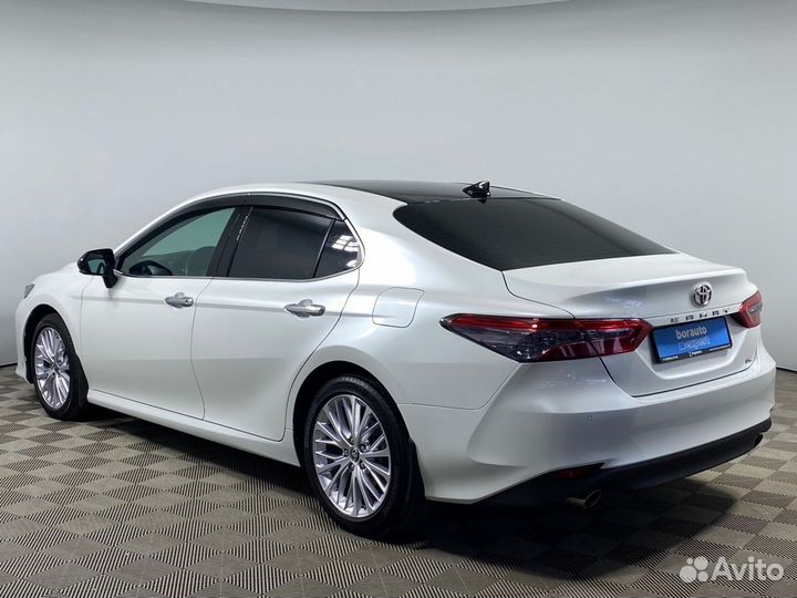 Toyota Camry, 2021