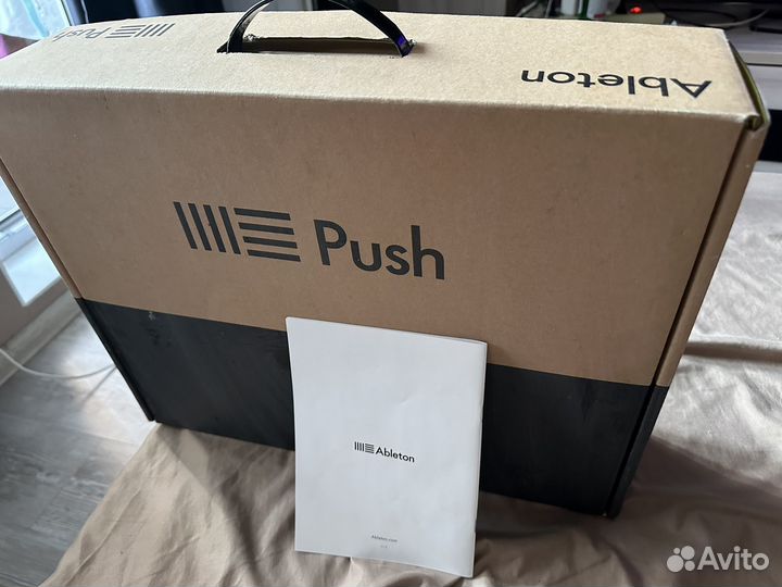 Коробка от ableton push 2