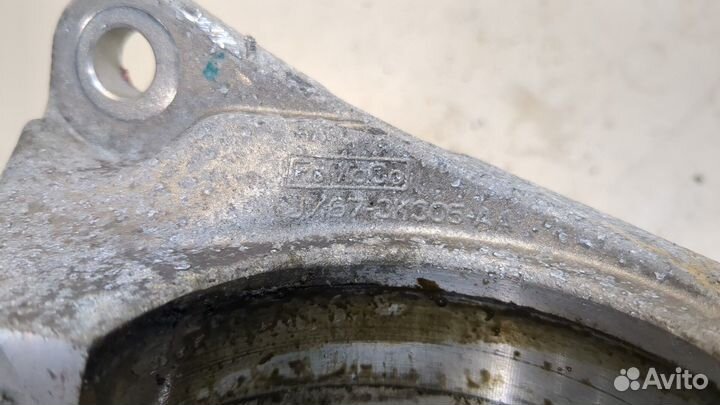Кронштейн полуоси Ford Kuga 2019, 2020