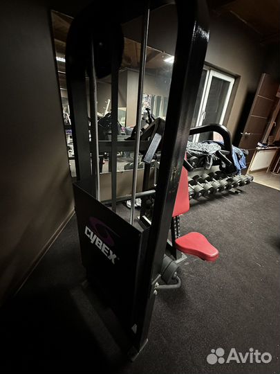 Cybex тренажер профкссиональный. Жим элипс