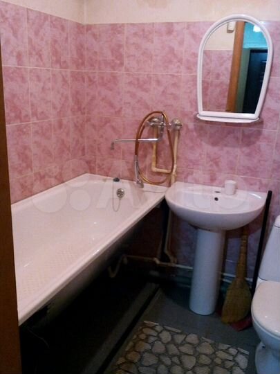 1-к. квартира, 32 м², 1/9 эт.