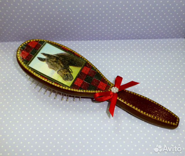 Деревянная массажная расческа подарочная