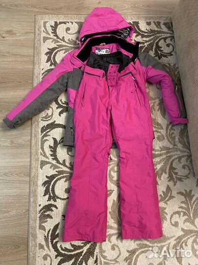 Костюм женский горнолыжный размер 44-46, (М)