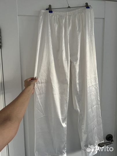 Пижама белая и черная атлас