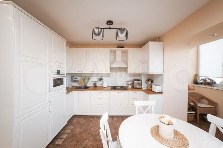 3-к. квартира, 90 м², 7/9 эт.