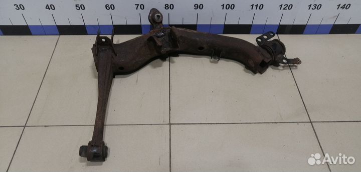 Рычаг задний нижний левый Avensis II 2003-2008