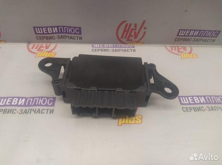 Модуль управления парктроником Cadillac Escalade