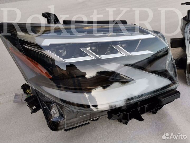 Фары на Lexus GX 460 13-2019 г стиль 20 года