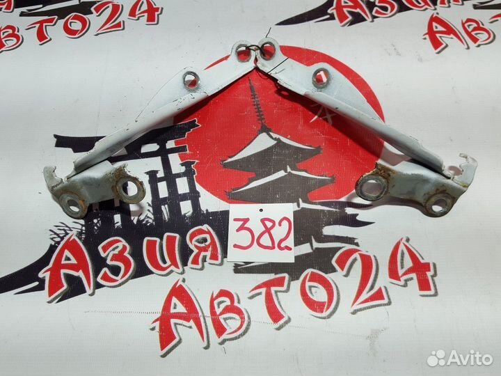 Петля капота Toyota Funcargo NCP21 1NZ-FE 2002