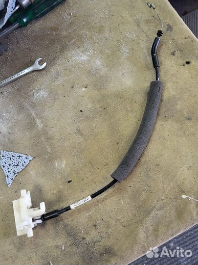 08-15 Меган 3 тросик двери замка Megane 3