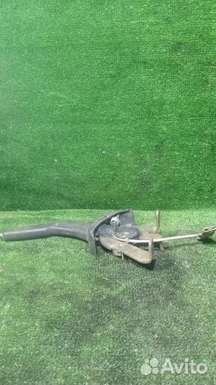 Рычаг стояночного тормоза Mitsubishi Lancer Cedia