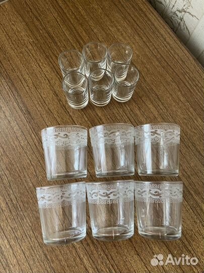 Набор стеклянных стаканов и стопки в подарок