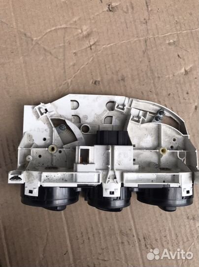 Блок управления отопителем Volkswagen Golf 4