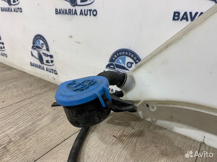 Бачок омывателя Bmw 1 F20 B38B15A 30.01.2017