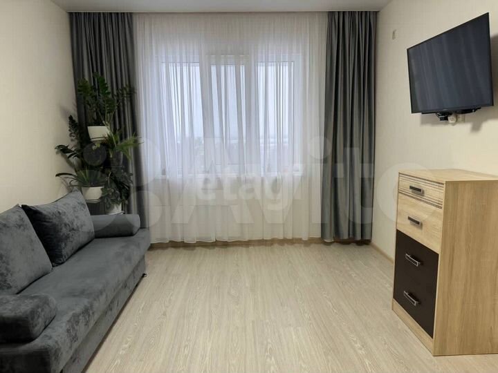 2-к. квартира, 50 м², 6/17 эт.