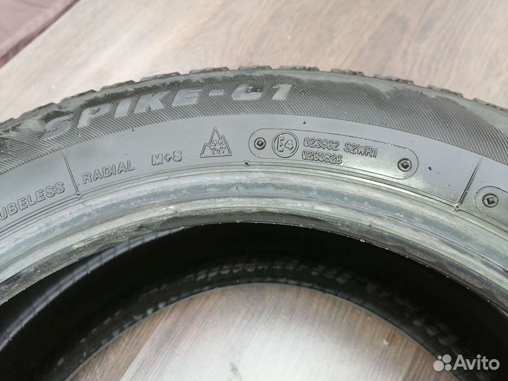 Bridgestone Blizzak Spike-01 185/60 R15 84G