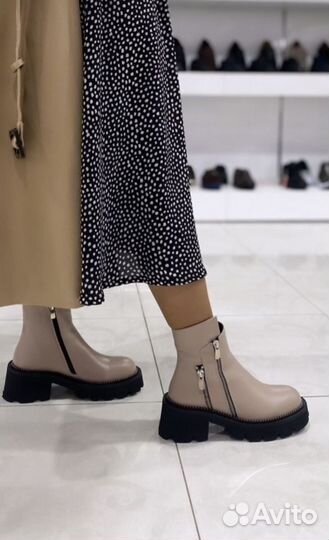 Ботинки женские 38 размера кожаные новые