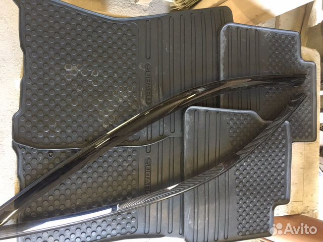 Автомобильные коврики резиновые