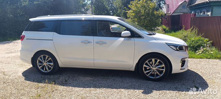 Kia Carnival 2.2 AT, 2018, 137 000 км