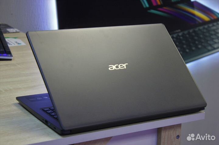 Игровой Acer 2021г Core i3 MX330 Full HD 8/256