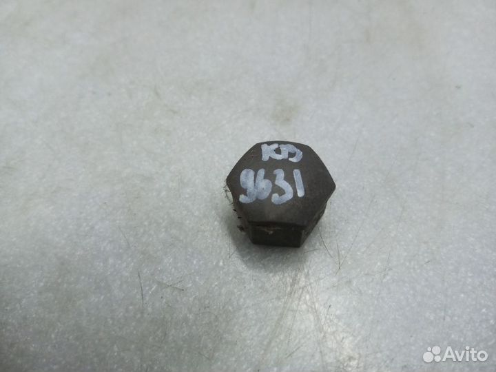 Колпачок болта колесного skoda octavia A7 17мм