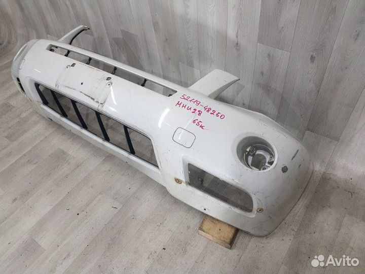 Бампер перед. toyota kluger V