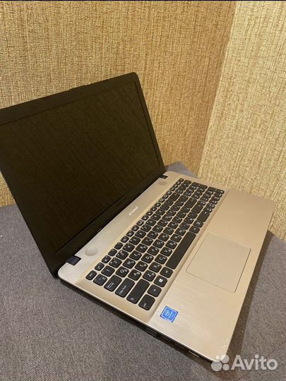 Asus 4ядерный N3710