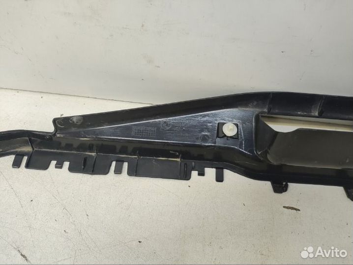 Накладка замка багажника Bmw X5 E70 2010-2013