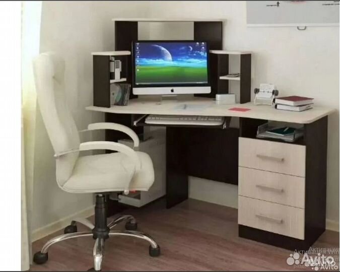 Компьютерный стол