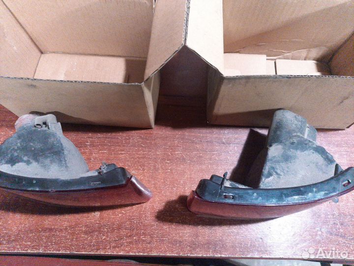 Продам задние противотуманки заглушки-катафоты