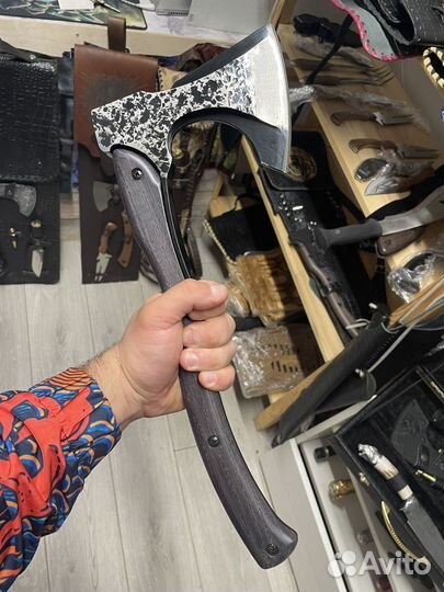 Кованый топор «Варяг« на подарок дачнику