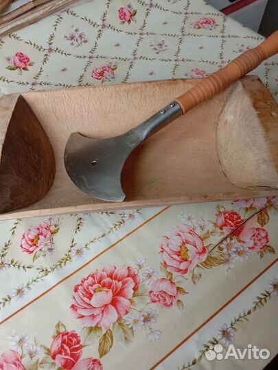 Корытце и тяпка для рубки капусты