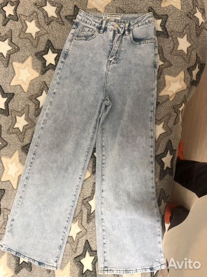 Джинсы широкие