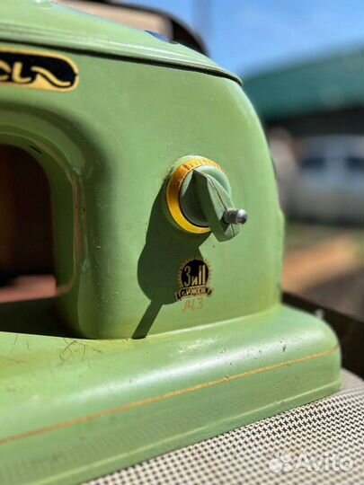 Швейная машина волга