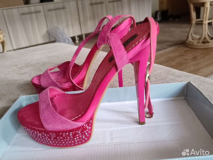 Босоножки 36